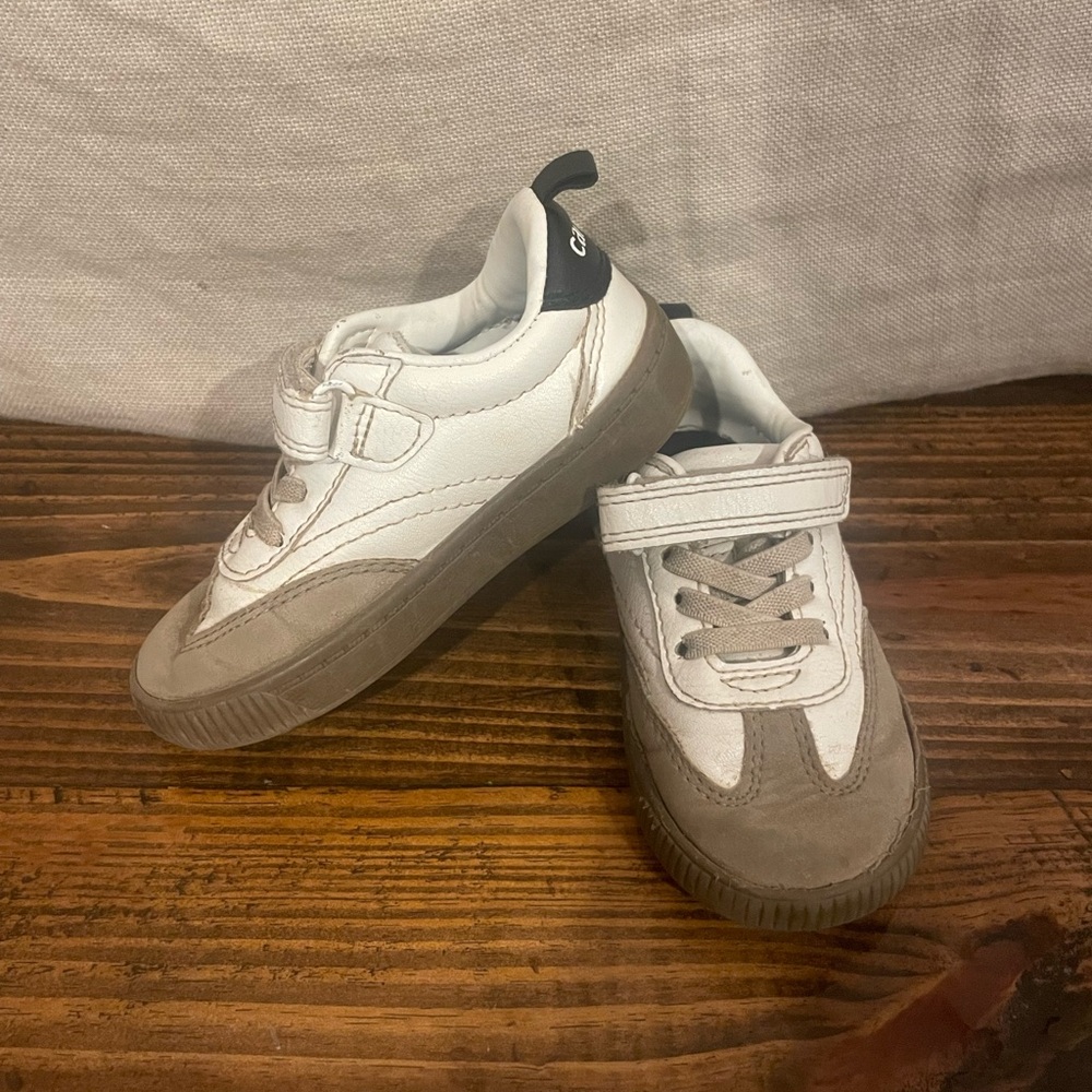 Toddler Sneakers Sz 7
